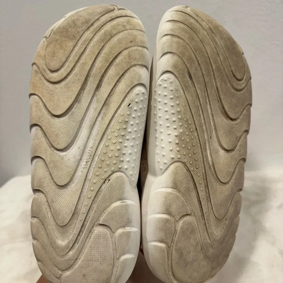 Ugg tennis shoes LA cloud lace fashion sneakers size 9! - Picture 7 of 10